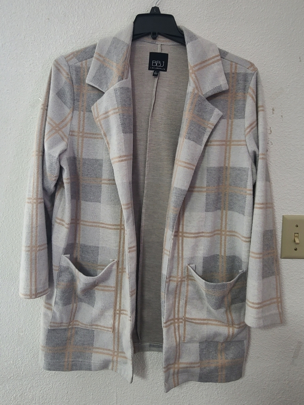 BBJ Plaid Open-Front Blazer Jacket in Light Gray and Beige